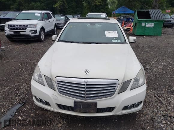 ✅ 2010 Mercedes-Benz E 350 Luxury • VIN: WDDHF8HB3AA145136 • Lot: 42977585. Listed on IAAI with 96,615 mi. Free auction sales archive from the USA and detailed vehicle history report at DreamBid. Image 6.
