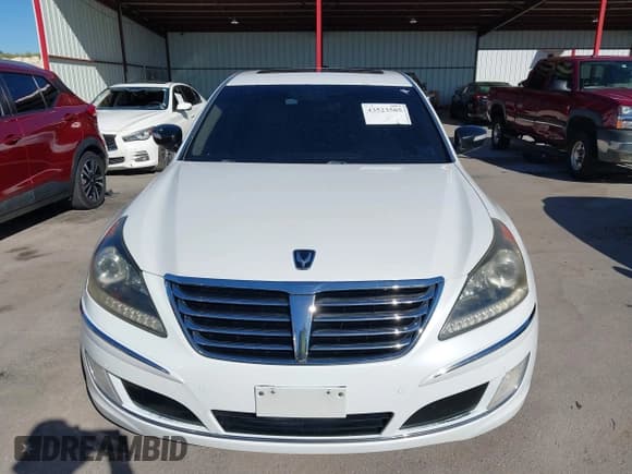 ✅ 2013 Hyundai Equus Signature • VIN: KMHGH4JHXDU070215 • Lot: 43523505. Listed on IAAI with 175,344 mi. Free auction sales archive from the USA and detailed vehicle history report at DreamBid. Image 12.