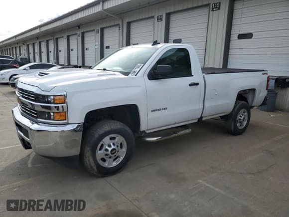 ✅ 2018 Chevrolet Silverado 2500HD • VIN: 1GC0KUEY8JZ302262 • Лот: 53911065. Опубликован ранее на Copart с пробегом 246 684 миль. Бесплатный доступ к архиву аукционных продаж из США и подробный отчёт об истории автомобиля на DreamBid. Изображение 1.