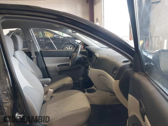 ✅ 2011 Hyundai Accent GLS • VIN: KMHCN4AC1BU620314 • Лот: 42228847. Опубликован ранее на IAAI с пробегом 144 313 миль. Бесплатный доступ к архиву аукционных продаж из США и подробный отчёт об истории автомобиля на DreamBid. Изображение 5.