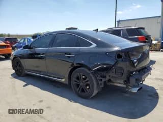 ✅ 2018 Hyundai Sonata Limited • VIN: 5NPE34AF4JH679105 • Лот: 50174123. Опубликован ранее на Copart с пробегом 107 222 миль. Бесплатный доступ к архиву аукционных продаж из США и подробный отчёт об истории автомобиля на DreamBid. Изображение 2.