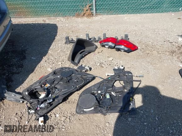 ✅ 2019 Jeep Grand Cherokee Upland • VIN: 1C4RJFAG9KC849970 • Lot: 43239812. Listed on IAAI with 94,001 mi. Free auction sales archive from the USA and detailed vehicle history report at DreamBid. Image 19.