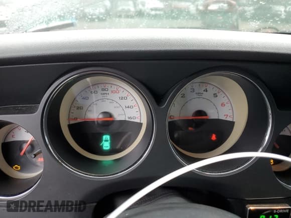 ✅ 2014 Dodge Challenger R/T Classic • VIN: 2C3CDYBT9EH293461 • Lot: 84539974. Wystawiony na Copart z przebiegiem Nie podano. Bezpłatny archiwum sprzedaży aukcyjnych z USA i szczegółowy raport historii pojazdu na DreamBid. Zdjęcie 9.