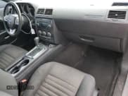 ✅ 2013 Dodge Challenger Rallye Redline • VIN: 2C3CDYAG5DH613488 • Lot: 88444115. Wystawiony na Copart z przebiegiem 126 998 mil. Bezpłatny archiwum sprzedaży aukcyjnych z USA i szczegółowy raport historii pojazdu na DreamBid. Zdjęcie 8.