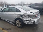 ✅ 2013 Hyundai Sonata GL • VIN: 5NPEB4AC9DH752255 • Lot: 41121737. Listed on IAAI with 151,005 mi. Free auction sales archive from the USA and detailed vehicle history report at DreamBid. Image 6.