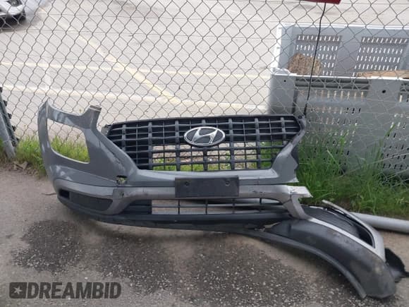 ✅ 2020 Hyundai Venue SE • VIN: KMHRB8A35LU027082 • Lot: 41603923. Listed on IAAI with 69,337 mi. Free auction sales archive from the USA and detailed vehicle history report at DreamBid. Image 12.