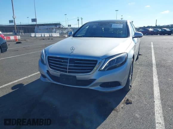 ✅ 2017 Mercedes-Benz S 550 • VIN: WDDUG8FBXHA317056 • Lot: 41683408. Listed on IAAI with 156,557 mi. Free auction sales archive from the USA and detailed vehicle history report at DreamBid. Image 6.