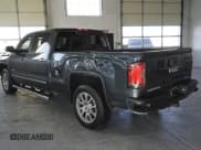 ✅ 2017 GMC Sierra 1500 Denali • VIN: 3GTU2PEJ2HG410828 • Лот: 64327225. Опубликован ранее на Copart с пробегом 124 361 миль. Бесплатный доступ к архиву аукционных продаж из США и подробный отчёт об истории автомобиля на DreamBid. Изображение 4.