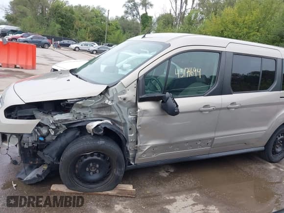 ✅ 2016 Ford Transit Connect XLT • VIN: NM0GS9F71G1259566 • Лот: 43174694. Опубликован ранее на IAAI с пробегом 147 824 миль. Бесплатный доступ к архиву аукционных продаж из США и подробный отчёт об истории автомобиля на DreamBid. Изображение 6.