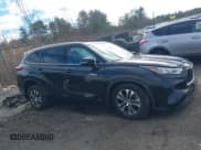 ✅ 2020 Toyota Highlander Hybrid XLE • VIN: 5TDGBRCH2LS511807 • Lot: 43702184. Wystawiony na IAAI z przebiegiem 121 661 mil. Bezpłatny archiwum sprzedaży aukcyjnych z USA i szczegółowy raport historii pojazdu na DreamBid. Zdjęcie 14.
