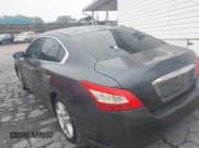 ✅ 2009 Nissan Maxima SV • VIN: 1N4AA51E89C859119 • Lot: 42979735. Wystawiony na IAAI z przebiegiem 230 921 mil. Bezpłatny archiwum sprzedaży aukcyjnych z USA i szczegółowy raport historii pojazdu na DreamBid. Zdjęcie 3.