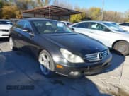 ✅ 2006 Mercedes-Benz CLS 500 • VIN: WDDDJ75X76A075204 • Лот: 43918252. Опубликован ранее на IAAI с пробегом 174 745 миль. Бесплатный доступ к архиву аукционных продаж из США и подробный отчёт об истории автомобиля на DreamBid. Изображение 1.