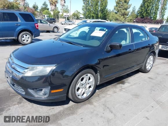 ✅ 2010 Ford Fusion SE • VIN: 3FAHP0HA2AR131918 • Lot: 42678902. Listed on IAAI with 180,828 mi. Free auction sales archive from the USA and detailed vehicle history report at DreamBid. Image 2.