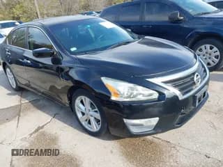 ✅ 2013 Nissan Altima SV • VIN: 1N4AL3AP4DC256953 • Lot: 43867449. Listed on IAAI with 152,915 mi. Free auction sales archive from the USA and detailed vehicle history report at DreamBid. Image 1.
