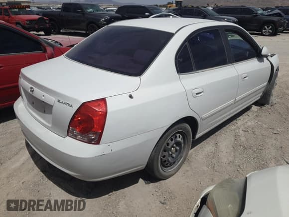 ✅ 2005 Hyundai Elantra GLS • VIN: KMHDN46D05U152263 • Lot: 52830565. Wystawiony na Copart z przebiegiem Nie podano. Bezpłatny archiwum sprzedaży aukcyjnych z USA i szczegółowy raport historii pojazdu na DreamBid. Zdjęcie 3.