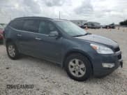 ✅ 2010 Chevrolet Traverse 1LT • VIN: 1GNLRFED4AS111679 • Lot: 62737694. Wystawiony na Copart z przebiegiem 77 157 mil. Bezpłatny archiwum sprzedaży aukcyjnych z USA i szczegółowy raport historii pojazdu na DreamBid. Zdjęcie 4.