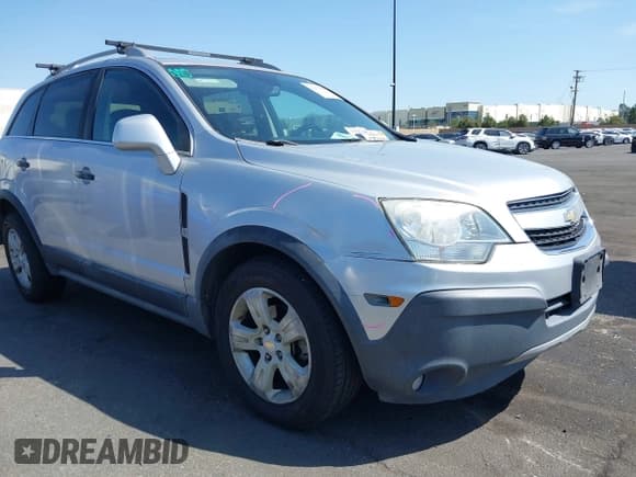 ✅ 2013 Chevrolet Captiva Sport LS • VIN: 3GNAL2EK2DS575448 • Lot: 41979847. Wystawiony na IAAI z przebiegiem 103 199 mil. Bezpłatny archiwum sprzedaży aukcyjnych z USA i szczegółowy raport historii pojazdu na DreamBid. Zdjęcie 1.
