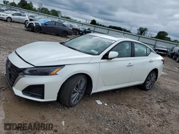 ✅ 2024 Nissan Altima SL • VIN: 1N4BL4EW4RN328855 • Lot: 63483095. Wystawiony na Copart z przebiegiem 13 149 mil. Bezpłatny archiwum sprzedaży aukcyjnych z USA i szczegółowy raport historii pojazdu na DreamBid. Zdjęcie 1.