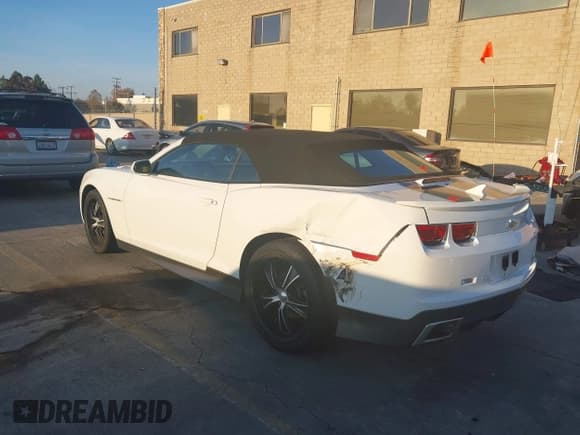 ✅ 2013 Chevrolet Camaro LT • VIN: 2G1FC3D30D9245280 • Lot: 43773081. Wystawiony na IAAI z przebiegiem 123 460 mil. Bezpłatny archiwum sprzedaży aukcyjnych z USA i szczegółowy raport historii pojazdu na DreamBid. Zdjęcie 6.