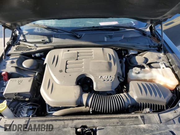 ✅ 2020 Dodge Challenger SXT • VIN: 2C3CDZAG4LH179679 • Lot: 72189692. Wystawiony na Copart z przebiegiem 25 380 mil. Bezpłatny archiwum sprzedaży aukcyjnych z USA i szczegółowy raport historii pojazdu na DreamBid. Zdjęcie 12.