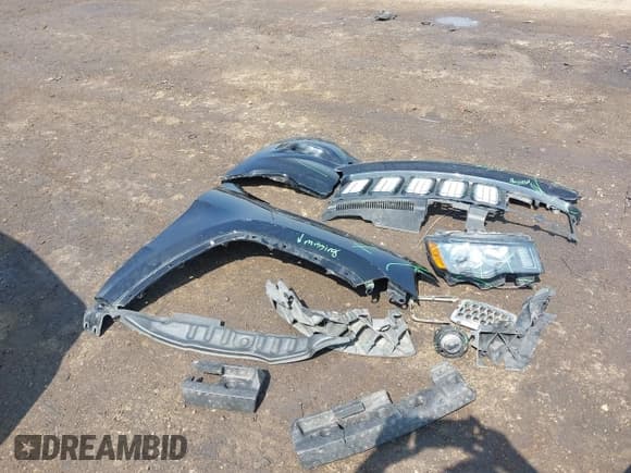 ✅ 2019 Jeep Grand Cherokee Upland • VIN: 1C4RJFAG3KC561877 • Lot: 42398812. Listed on IAAI with 69,556 mi. Free auction sales archive from the USA and detailed vehicle history report at DreamBid. Image 12.