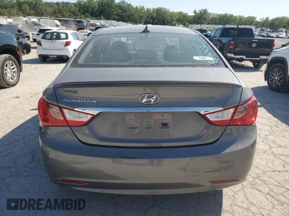 ✅ 2013 Hyundai Sonata GLS • VIN: 5NPEB4AC4DH736903 • Lot: 70819594. Listed on Copart with 82,621 mi. Free auction sales archive from the USA and detailed vehicle history report at DreamBid. Image 6.