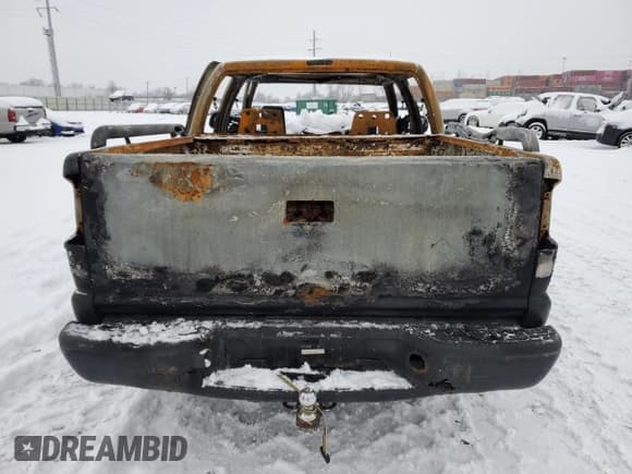 ✅ 2001 Chevrolet S-10 LS • VIN: 1GCDT13W81K260375 • Лот: 88069595. Опубликован ранее на Copart с пробегом Не указан. Бесплатный доступ к архиву аукционных продаж из США и подробный отчёт об истории автомобиля на DreamBid. Изображение 6.