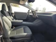 ✅ 2024 Tesla Model 3 • VIN: 5YJ3E1EA5RF746514 • Lot: 47242585. Wystawiony na Copart z przebiegiem 16 847 mil. Bezpłatny archiwum sprzedaży aukcyjnych z USA i szczegółowy raport historii pojazdu na DreamBid. Zdjęcie 7.