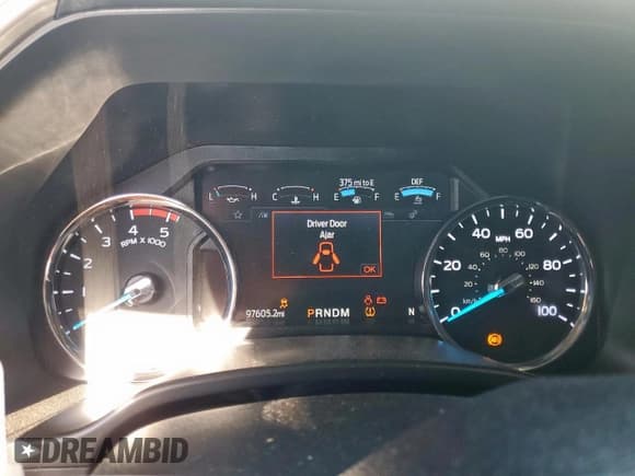 ✅ 2020 Ford F-350 Lariat • VIN: 1FT8W3DT5LEE19461 • Лот: 86274915. Опубликован ранее на Copart с пробегом 97 605 миль. Бесплатный доступ к архиву аукционных продаж из США и подробный отчёт об истории автомобиля на DreamBid. Изображение 9.