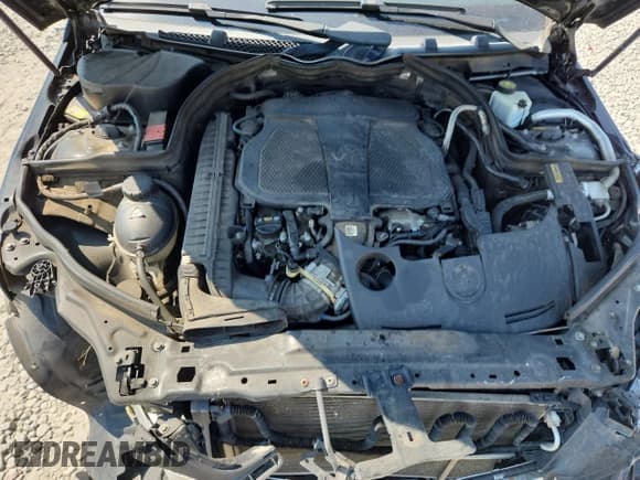 ✅ 2013 Mercedes-Benz C 300 Luxury • VIN: WDDGF8AB0DR286578 • Lot: 80815225. Wystawiony na Copart z przebiegiem 127 078 mil. Bezpłatny archiwum sprzedaży aukcyjnych z USA i szczegółowy raport historii pojazdu na DreamBid. Zdjęcie 11.