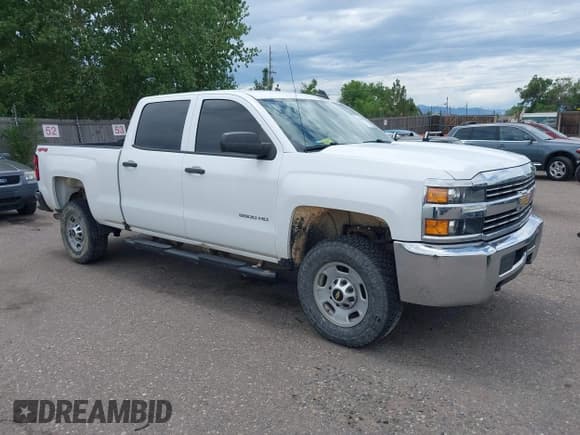 ✅ 2018 Chevrolet Silverado 2500HD Work Truck • VIN: 1GC1KUEG4JF271444 • Lot: 42588159. Listed on IAAI with 210,808 mi. Free auction sales archive from the USA and detailed vehicle history report at DreamBid. Image 1.