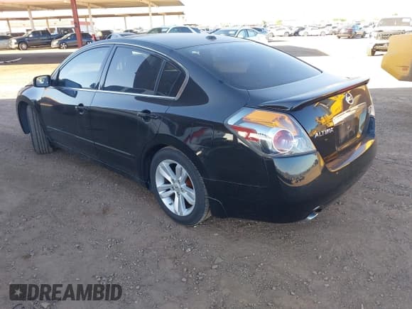 ✅ 2011 Nissan Altima SR • VIN: 1N4BL2AP1BN433393 • Lot: 43408660. Wystawiony na IAAI z przebiegiem 91 561 mil. Bezpłatny archiwum sprzedaży aukcyjnych z USA i szczegółowy raport historii pojazdu na DreamBid. Zdjęcie 3.