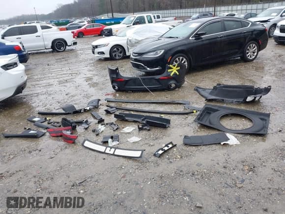 ✅ 2022 Genesis GV70 Sport • VIN: KMUMCDTC0NU018758 • Lot: 41735229. Listed on IAAI with 42,717 mi. Free auction sales archive from the USA and detailed vehicle history report at DreamBid. Image 12.