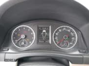 ✅ 2015 Volkswagen Tiguan S • VIN: WVGAV7AXXFW092097 • Lot: 43500215. Wystawiony na IAAI z przebiegiem 107 275 mil. Bezpłatny archiwum sprzedaży aukcyjnych z USA i szczegółowy raport historii pojazdu na DreamBid. Zdjęcie 7.