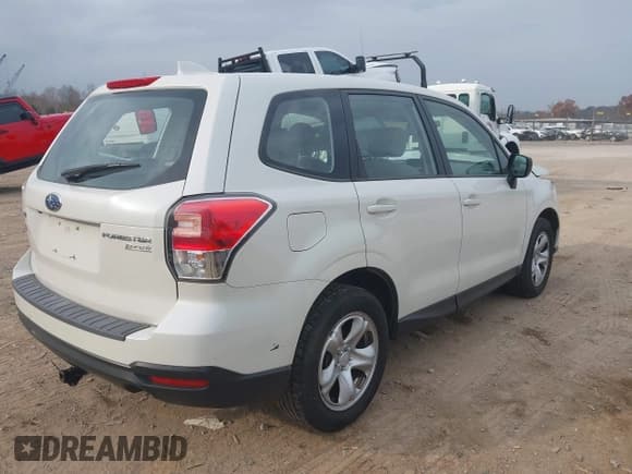 ✅ 2017 Subaru Forester • VIN: JF2SJAAC3HH437204 • Lot: 43754030. Wystawiony na IAAI z przebiegiem 140 781 mil. Bezpłatny archiwum sprzedaży aukcyjnych z USA i szczegółowy raport historii pojazdu na DreamBid. Zdjęcie 4.