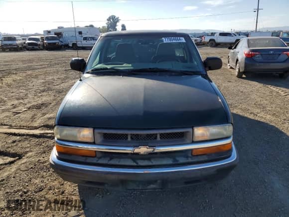 2003 Chevrolet S-10 LS с VIN 1GCCS14H538238929, выставлен на аукционе Copart как лот 77004664 с пробегом 128 813 миль миль и Списание • Salvage title. История ставок и продаж доступна на DreamBid. Изображение 5.