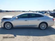 ✅ 2018 Buick LaCrosse Essence • VIN: 1G4ZP5SZ2JU122070 • Лот: 43347762. Опубликован ранее на IAAI с пробегом 72 889 миль. Бесплатный доступ к архиву аукционных продаж из США и подробный отчёт об истории автомобиля на DreamBid. Изображение 13.