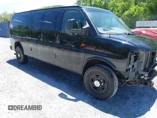 ✅ 2018 Chevrolet Express Passenger LT • VIN: 1GAZGPFG2J1320909 • Lot: 42332001. Wystawiony na IAAI z przebiegiem 89 732 mil. Bezpłatny archiwum sprzedaży aukcyjnych z USA i szczegółowy raport historii pojazdu na DreamBid. Zdjęcie 1.