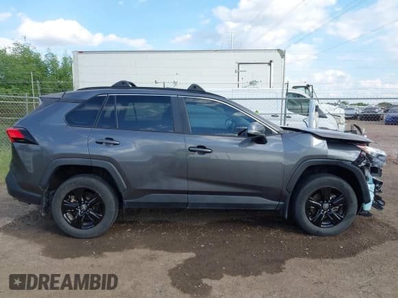 ✅ 2023 Toyota RAV4 XLE • VIN: 2T3W1RFV2PC250927 • Лот: 43544246. Опубликован ранее на IAAI с пробегом 27 978 миль. Бесплатный доступ к архиву аукционных продаж из США и подробный отчёт об истории автомобиля на DreamBid. Изображение 13.