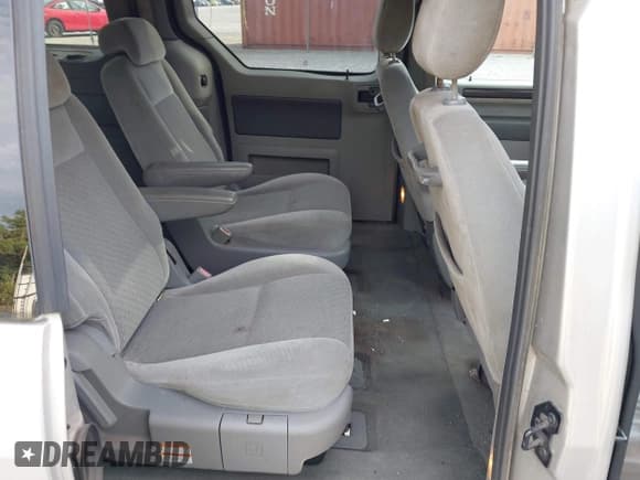 ✅ 2006 Ford Freestar SEL • VIN: 2FMZA52286BA56741 • Lot: 43460854. Listed on IAAI with Not provided. Free auction sales archive from the USA and detailed vehicle history report at DreamBid. Image 8.