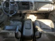 ✅ 1999 GMC Yukon • VIN: 1GKEC13R9XJ805842 • Lot: 48952625. Listed on Copart with 259,149 mi. Free auction sales archive from the USA and detailed vehicle history report at DreamBid. Image 8.