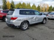 ✅ 2013 Toyota Highlander Plus • VIN: 5TDBK3EH6DS209247 • Лот: 93671325. Опубликован ранее на Copart с пробегом 140 610 миль. Бесплатный доступ к архиву аукционных продаж из США и подробный отчёт об истории автомобиля на DreamBid. Изображение 3.