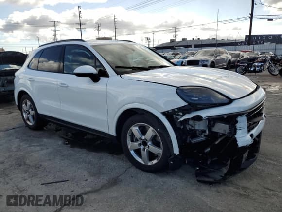 ✅ 2024 Porsche Cayenne • VIN: WP1AA2AY5RDA12912 • Lot: 44555195. Listed on Copart with 7,587 mi. Free auction sales archive from the USA and detailed vehicle history report at DreamBid. Image 4.