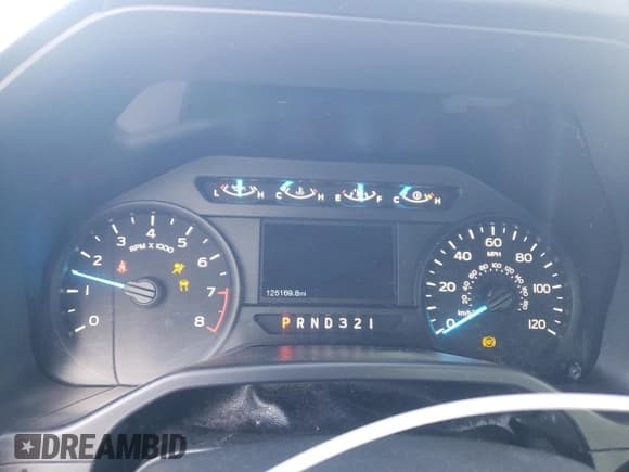 ✅ 2015 Ford F-150 XL • VIN: 1FTEX1C88FKF00977 • Lot: 90118525. Listed on Copart with 125,169 mi. Free auction sales archive from the USA and detailed vehicle history report at DreamBid. Image 9.