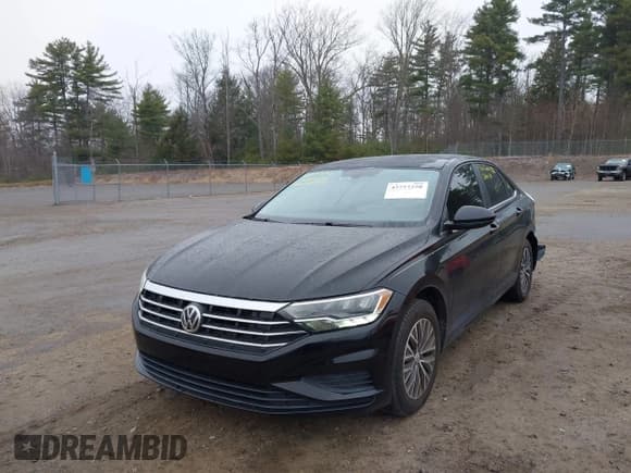 ✅ 2020 Volkswagen Jetta S • VIN: 3VWC57BUXLM091705 • Лот: 43737258. Опубликован ранее на IAAI с пробегом 69 176 миль. Бесплатный доступ к архиву аукционных продаж из США и подробный отчёт об истории автомобиля на DreamBid. Изображение 2.