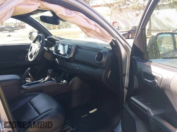 ✅ 2019 Toyota Tacoma TRD Sport • VIN: 3TMAZ5CN5KM085934 • Лот: 43657658. Опубликован ранее на IAAI с пробегом 76 999 миль. Бесплатный доступ к архиву аукционных продаж из США и подробный отчёт об истории автомобиля на DreamBid. Изображение 5.