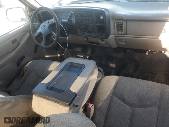 ✅ 2006 Chevrolet Silverado 1500 LT2 • VIN: 1GCEK19B96Z250917 • Лот: 52997975. Опубликован ранее на Copart с пробегом 247 189 миль. Бесплатный доступ к архиву аукционных продаж из США и подробный отчёт об истории автомобиля на DreamBid. Изображение 8.