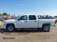 ✅ 2011 Chevrolet Silverado 1500 LS • VIN: 3GCPCREA5BG408018 • Lot: 43217341. Wystawiony na IAAI z przebiegiem 190 884 mil. Bezpłatny archiwum sprzedaży aukcyjnych z USA i szczegółowy raport historii pojazdu na DreamBid. Zdjęcie 14.