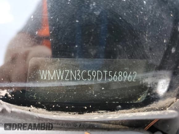 ✅ 2013 MINI Convertible • VIN: WMWZN3C59DT568962 • Лот: 65195225. Опубликован ранее на Copart с пробегом 58 881 миль. Бесплатный доступ к архиву аукционных продаж из США и подробный отчёт об истории автомобиля на DreamBid. Изображение 13.