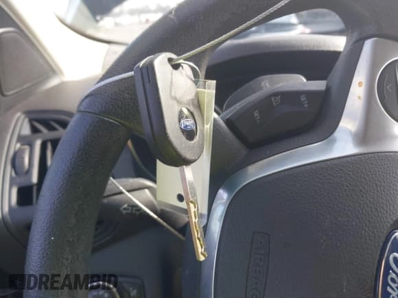 ✅ 2014 Ford Escape SE • VIN: 1FMCU0GX8EUE28205 • Lot: 43699660. Wystawiony na IAAI z przebiegiem 156 657 mil. Bezpłatny archiwum sprzedaży aukcyjnych z USA i szczegółowy raport historii pojazdu na DreamBid. Zdjęcie 11.